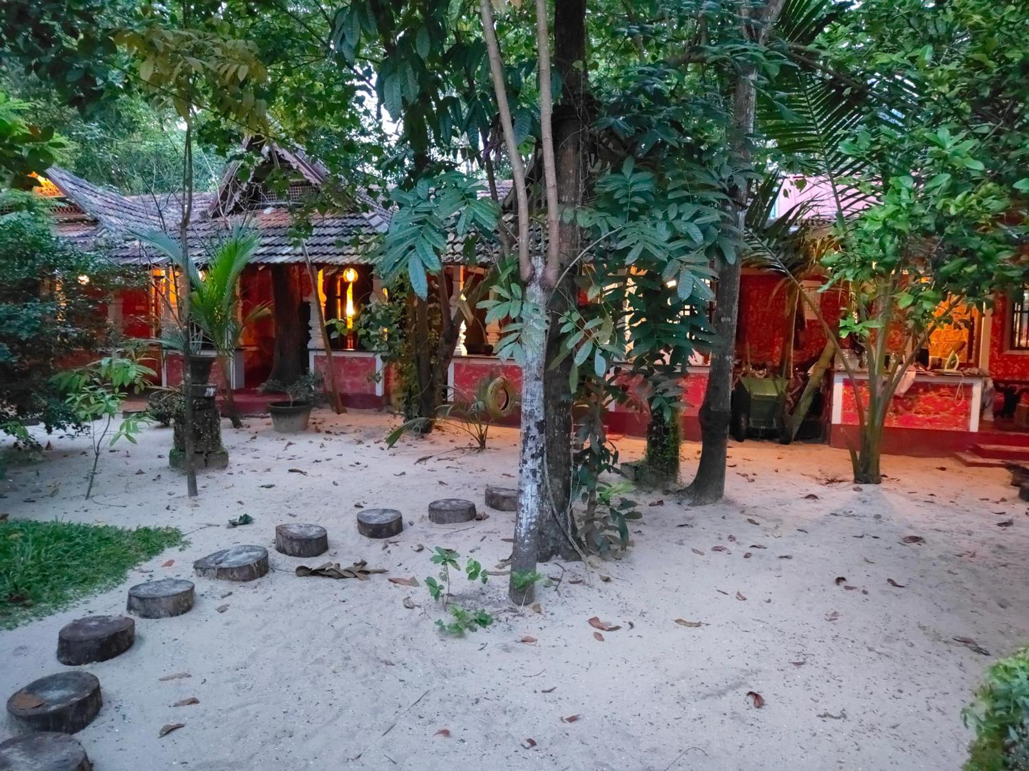 Abba Marari Beach Villas & Homestay Mararikulam Alappuzha Rom bilde